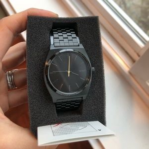 Nixon Time Tellers NIB black stainless steel watch